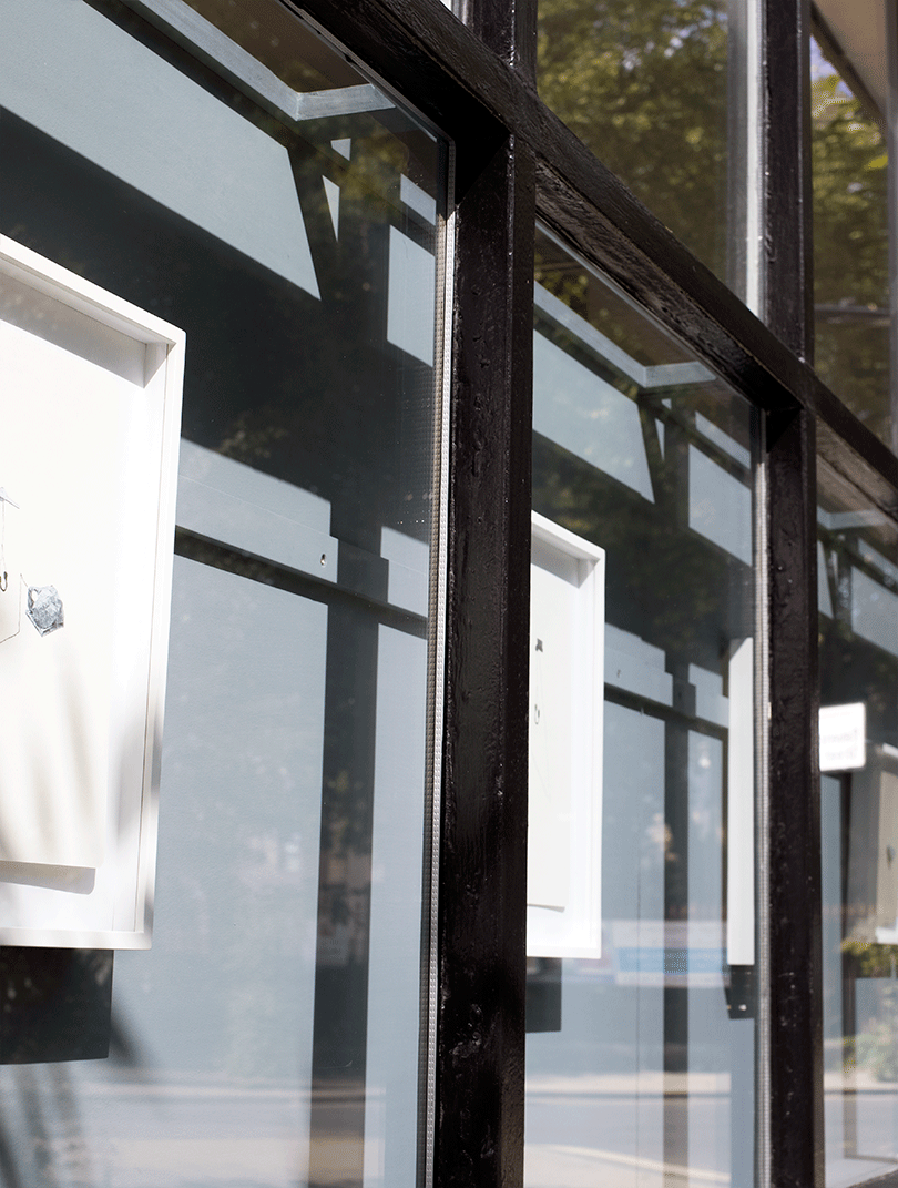 Phill Wilson-Perkin : Graphic Plots for Us Bad Tasters